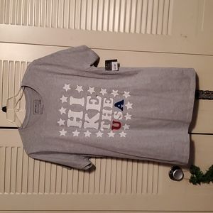 Light grey tee shirt "HIKE THE USA"